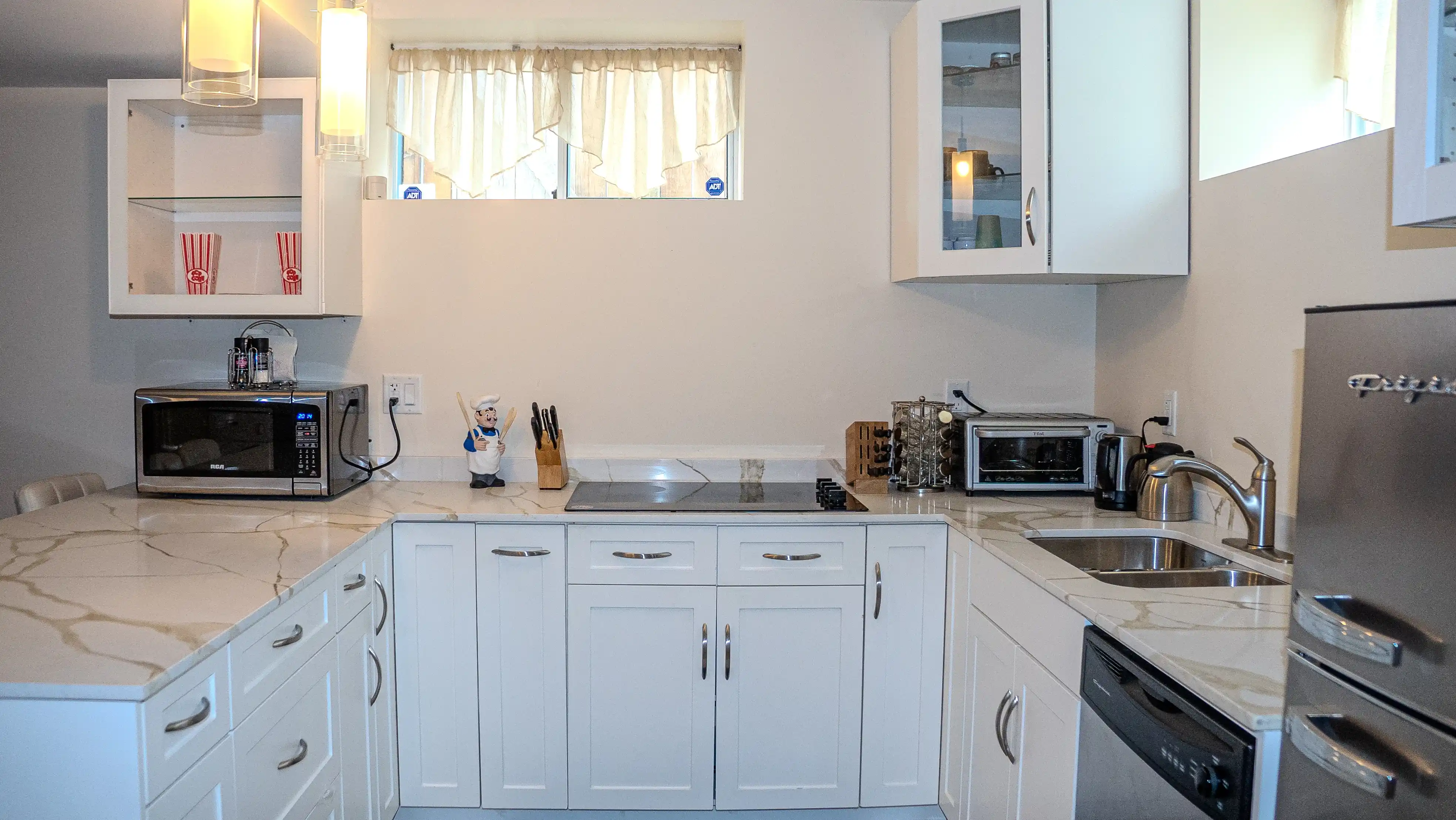 Stovetop and counter